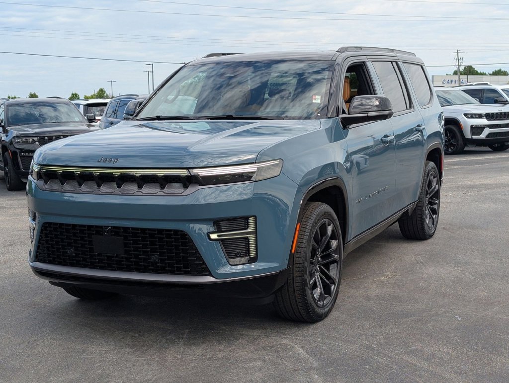 New 2026 Jeep Grand Wagoneer Summit AWD/4WD image 4