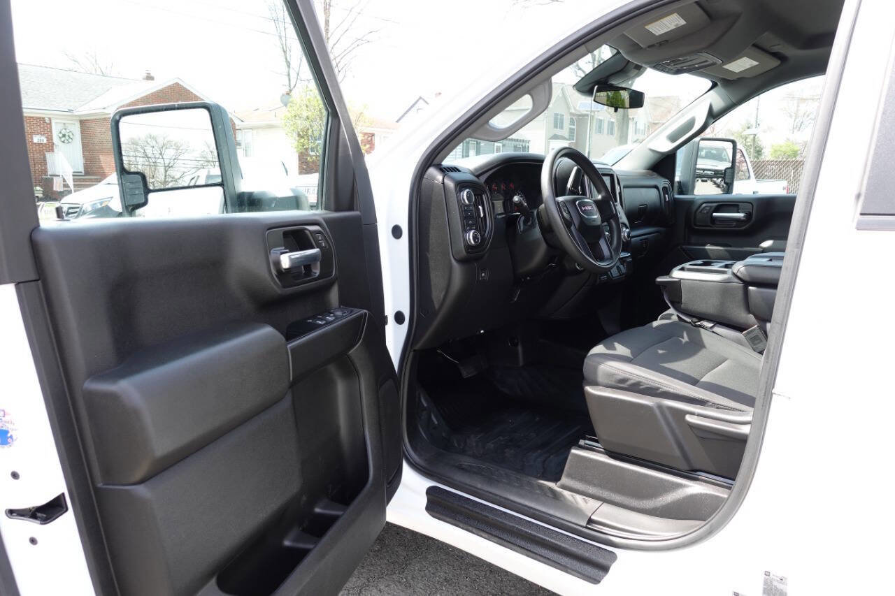 Used 2024 GMC Sierra 2500 Pro AWD/4WD image 12