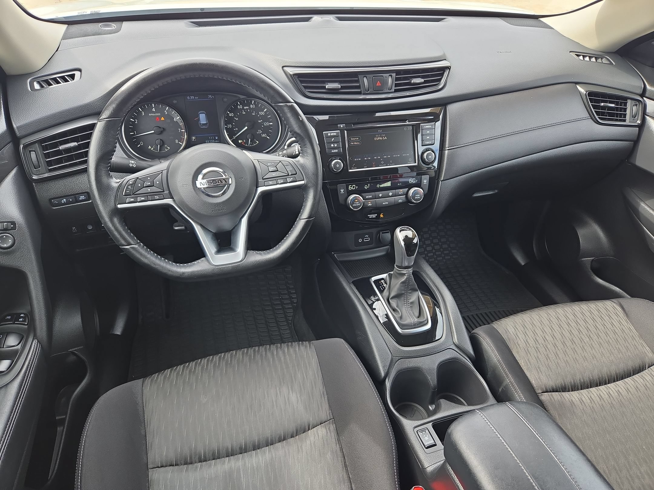 Used 2020 Nissan Rogue SV FWD image 15
