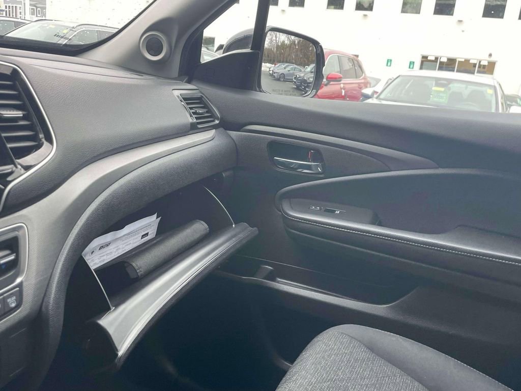 Used 2024 Honda Ridgeline Sport image 34