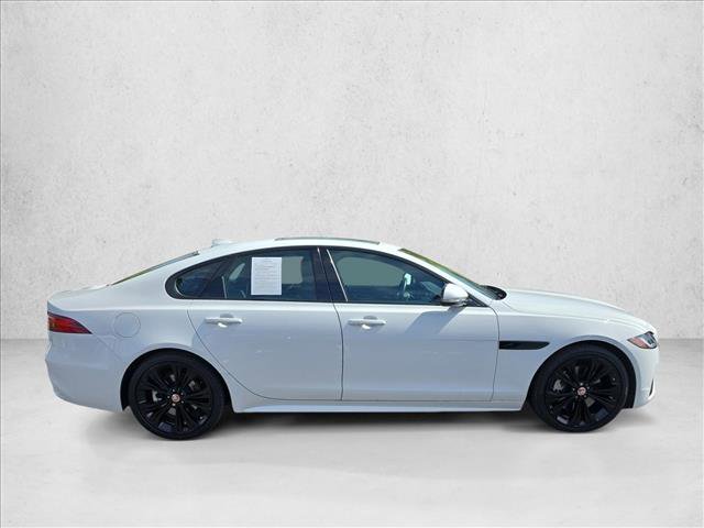 Used 2023 Jaguar XF R-Dynamic SE AWD/4WD image 4