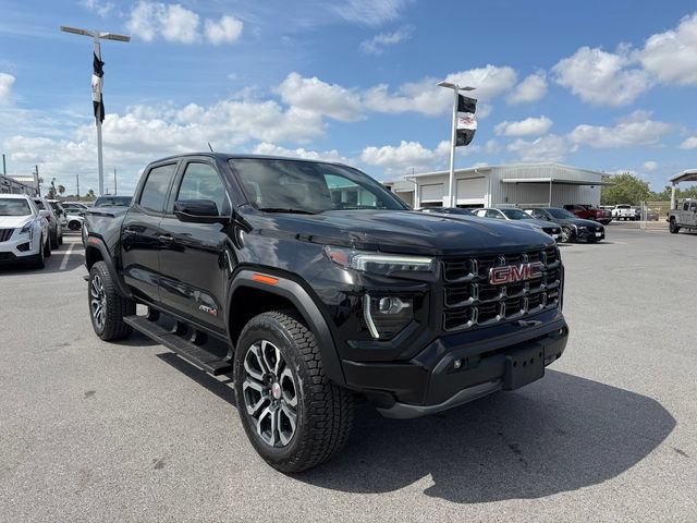 Used 2023 GMC Canyon AT4 w/ AT4 Premium Package AWD/4WD image 3
