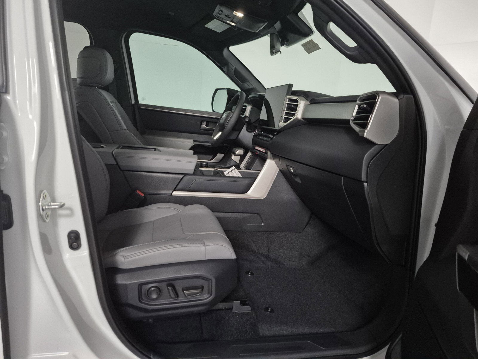 New 2026 Toyota Tundra Limited image 44