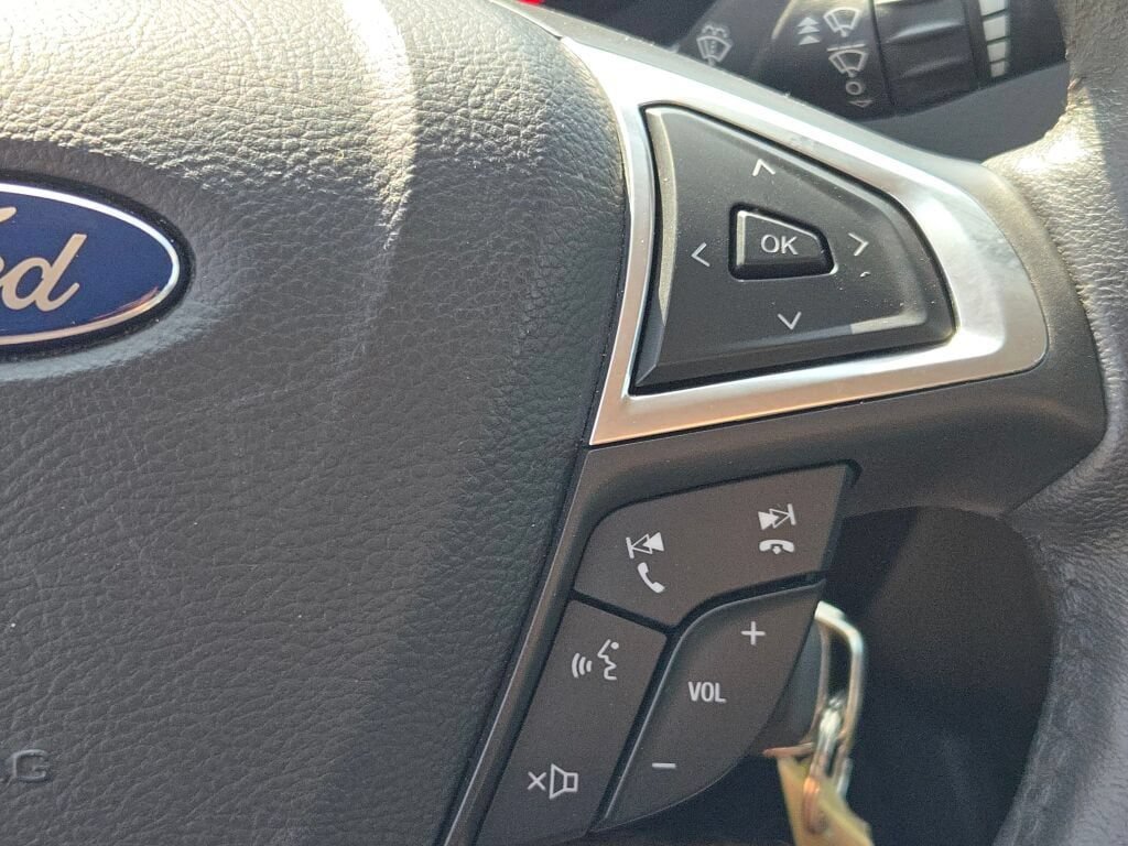 Used 2014 Ford Fusion SE w/ Equipment Group 202A FWD image 25