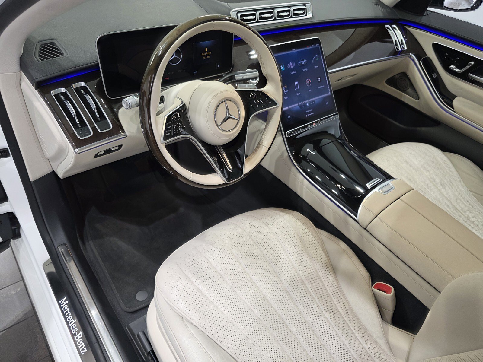 Used 2022 Mercedes-Benz S 500 4MATIC image 7