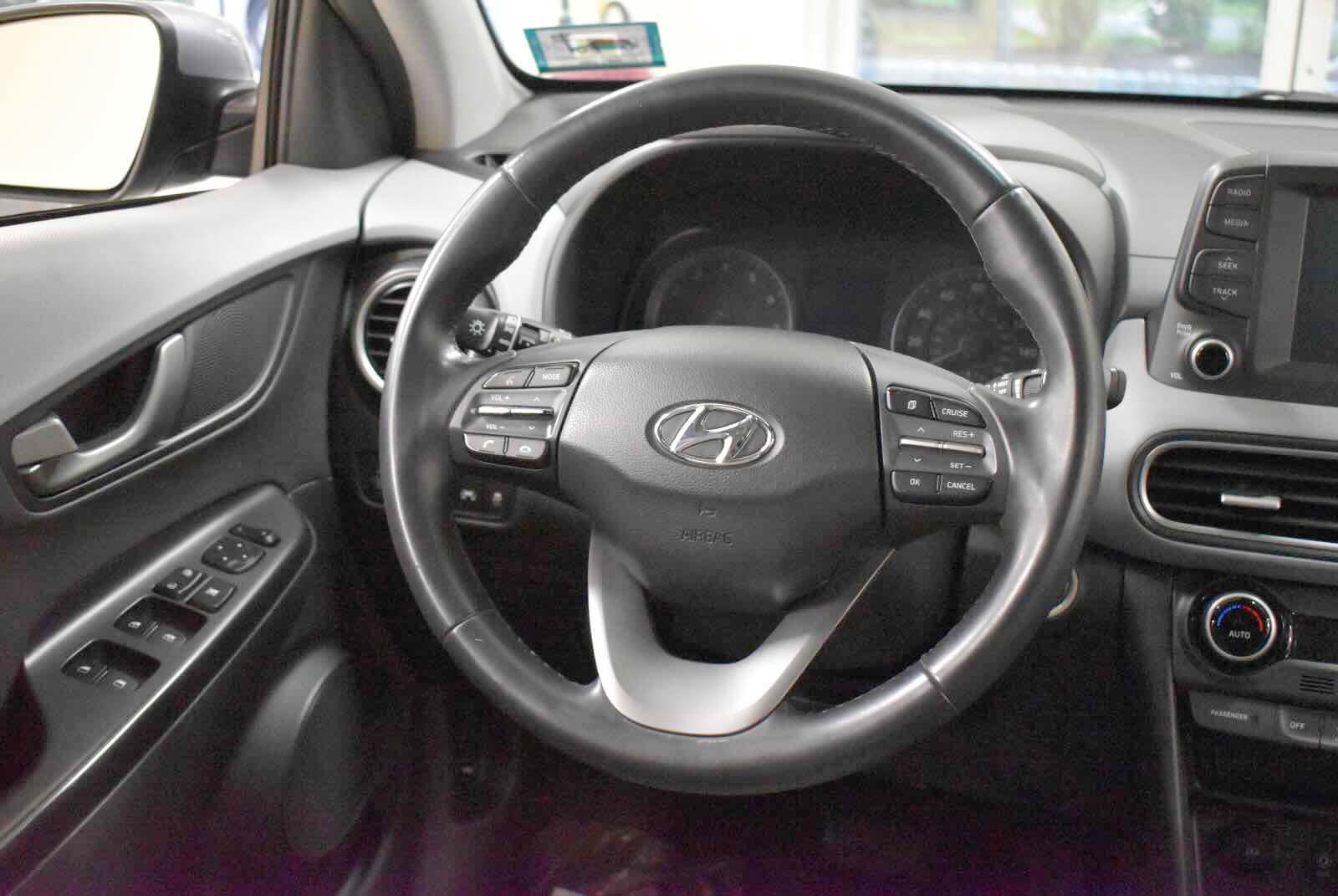 Used 2019 Hyundai Kona Limited AWD/4WD image 16