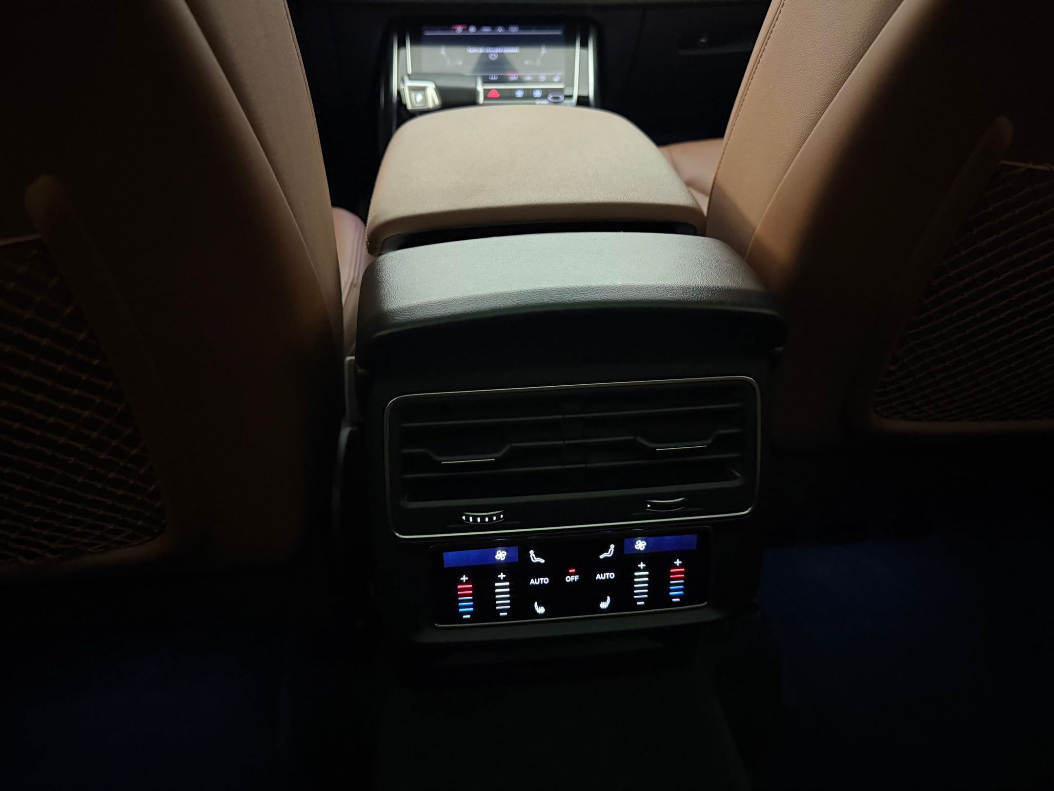 Used 2023 Audi Q7 3.0T Premium Plus AWD/4WD image 31