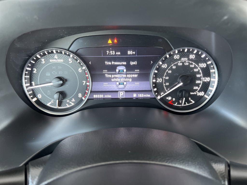 Used 2021 Nissan Armada SV image 16