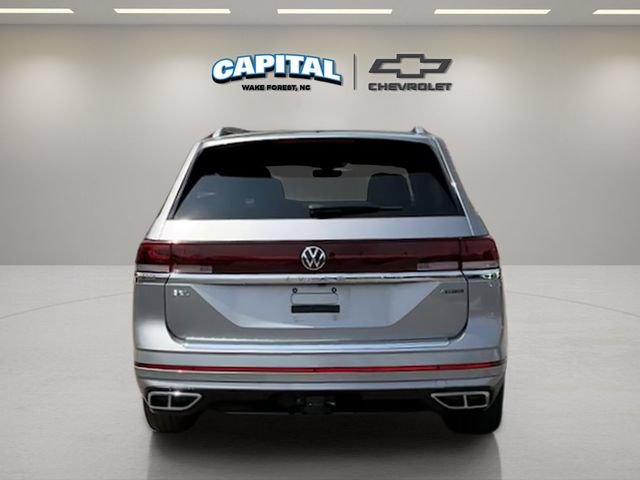 Used 2024 Volkswagen Atlas SEL Premium R-Line AWD/4WD image 4
