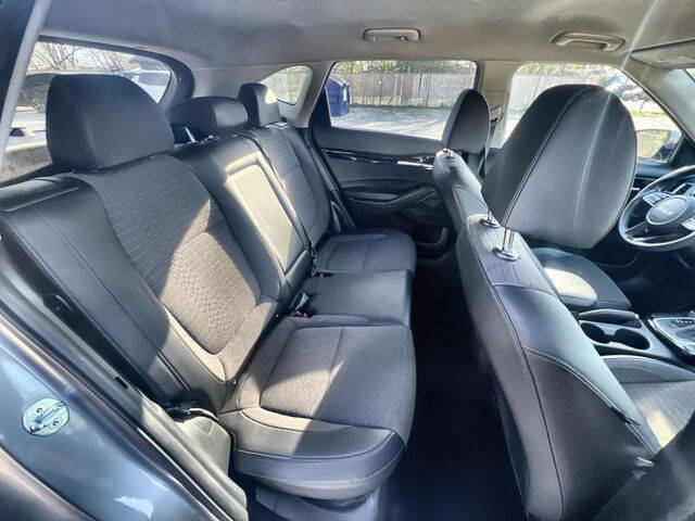 Used 2023 Kia Seltos S image 26