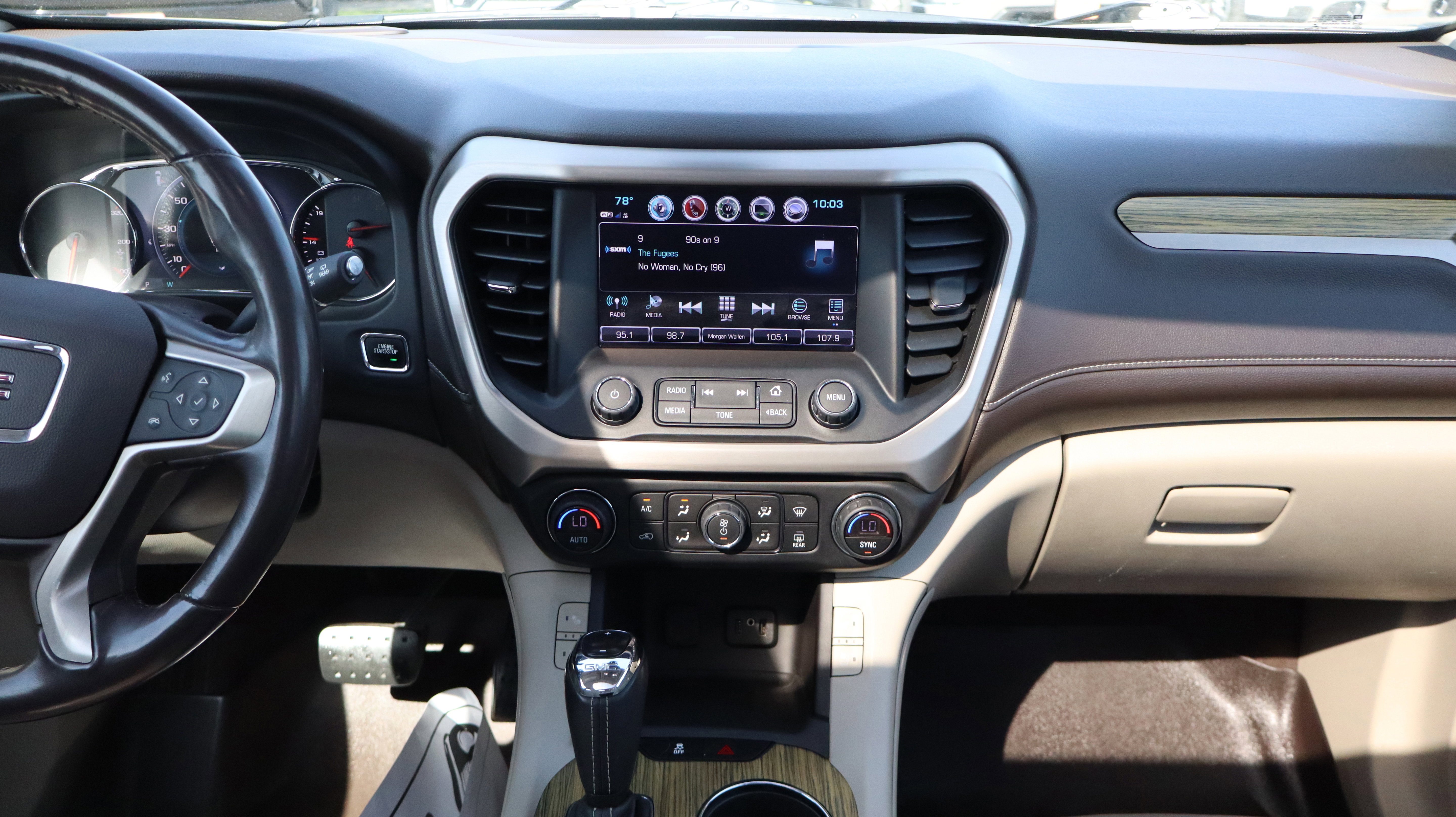 Used 2019 GMC Acadia Denali AWD/4WD image 11
