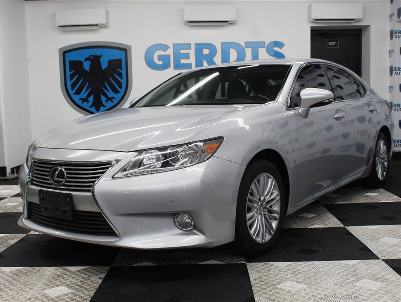 Used 2013 Lexus ES 350 w/ Luxury Pkg FWD image 1