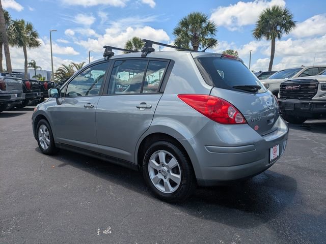 Used 2009 Nissan Versa Hatchback FWD image 6