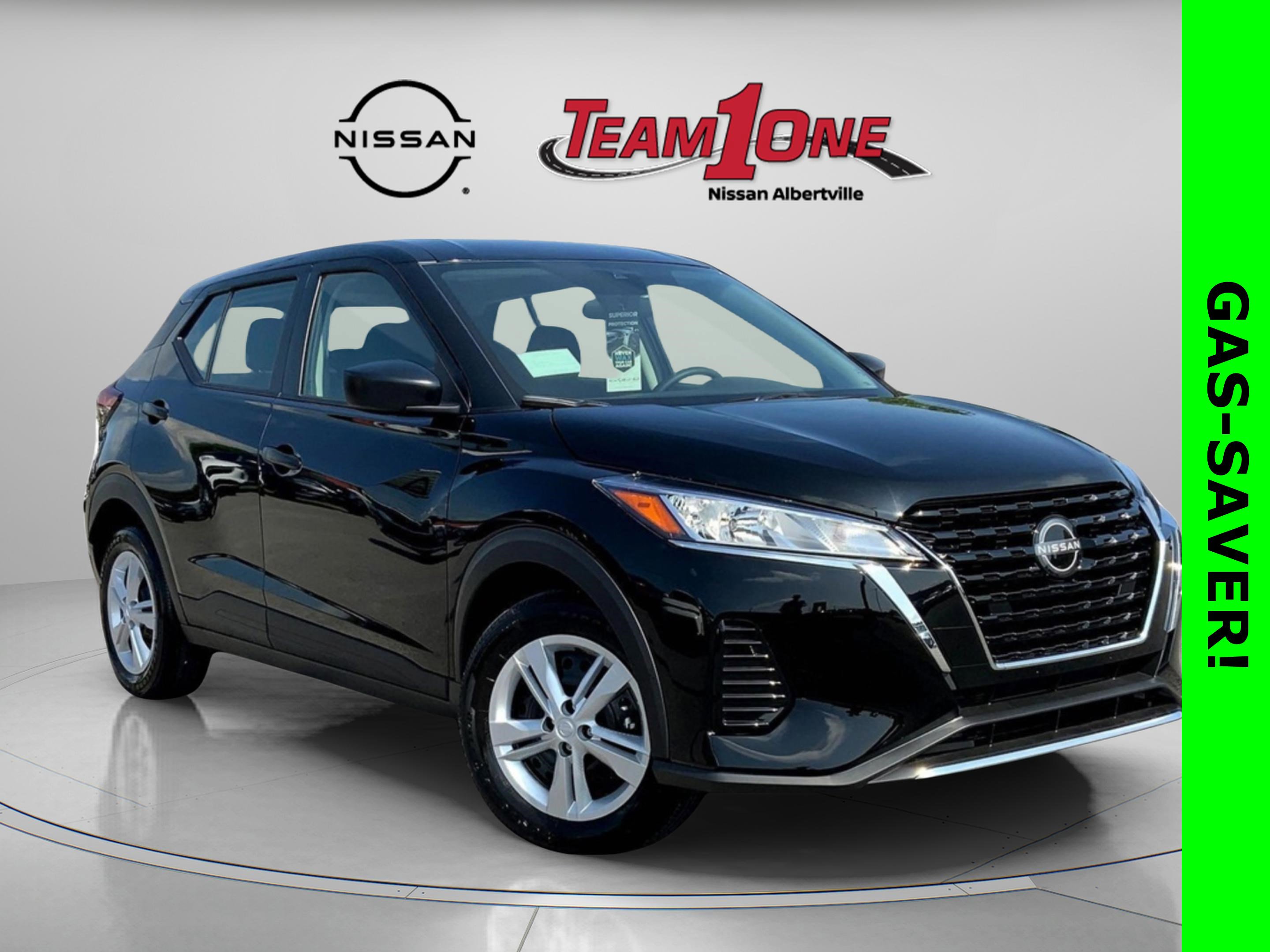 New 2025 Nissan Kicks Play S