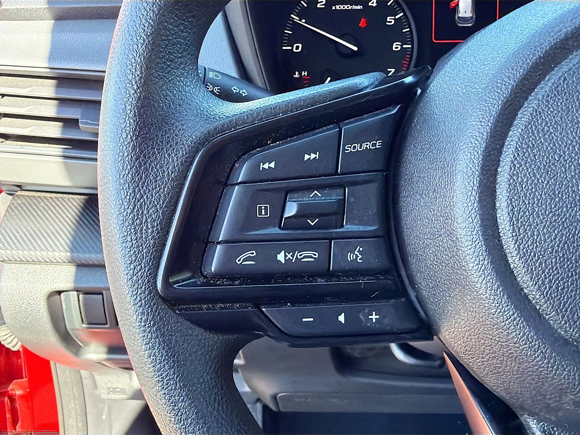 Certified 2025 Subaru Crosstrek 2.0i w/ Crosstrek Mirror Package image 32