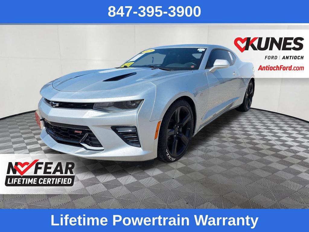 Used 2018 Chevrolet Camaro SS RWD image 3