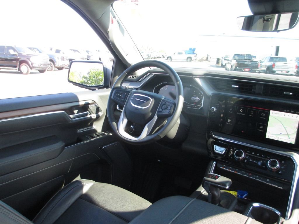 Used 2025 GMC Sierra 1500 Denali w/ Technology Package AWD/4WD image 29