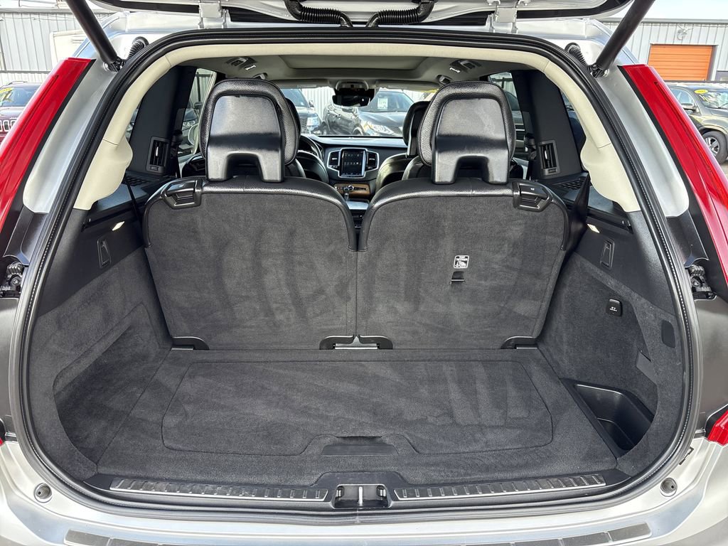 Used 2021 Volvo XC90 T6 Momentum w/ Advanced Package image 30