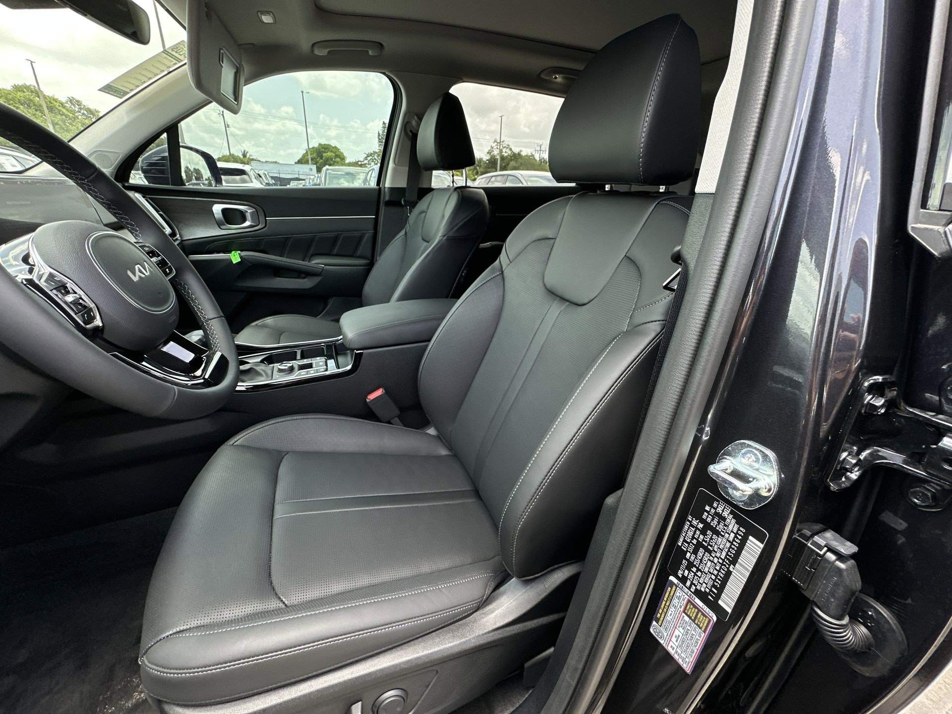 New 2025 Kia Sorento SX image 13