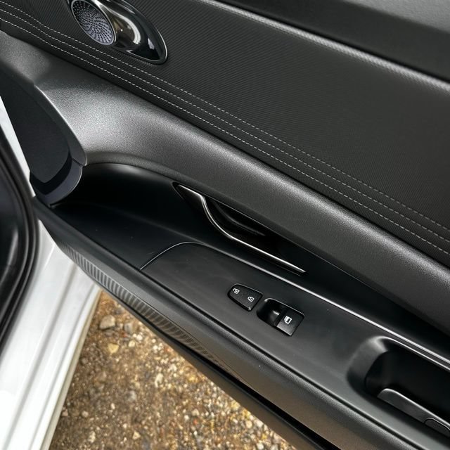 Certified 2025 Hyundai Elantra Sport FWD image 19