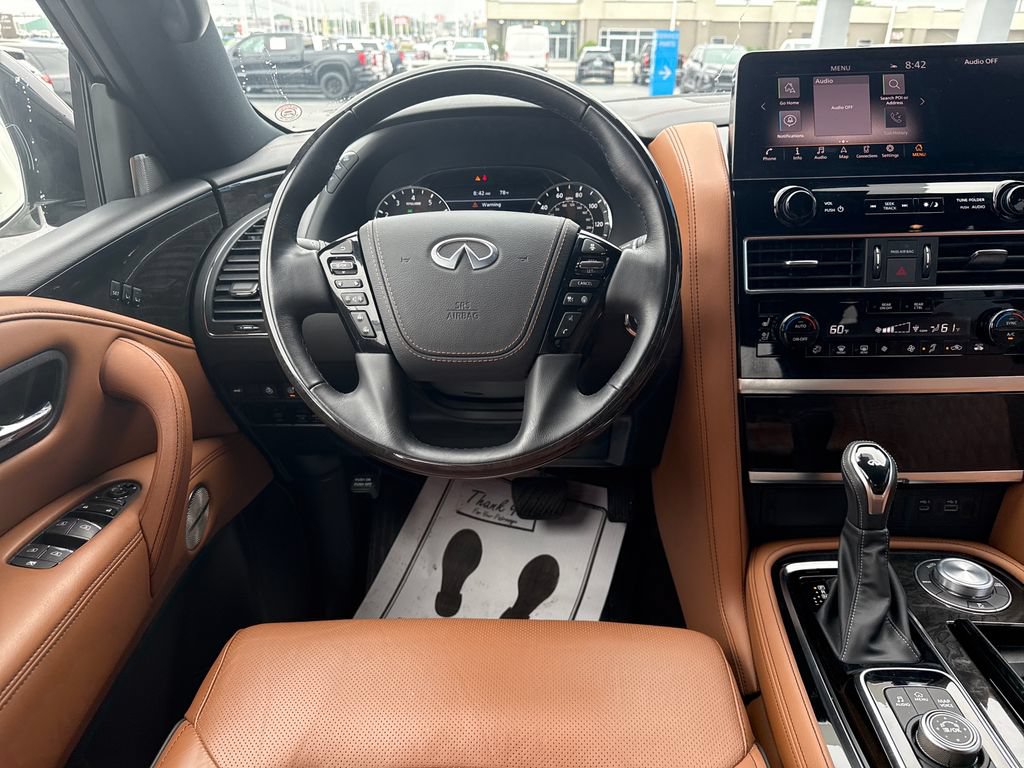 Used 2024 INFINITI QX80 Sensory w/ Cargo Package AWD/4WD image 17
