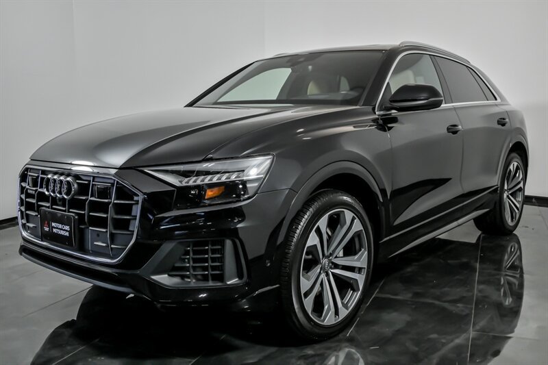 Used 2020 Audi Q8 Prestige AWD/4WD image 5