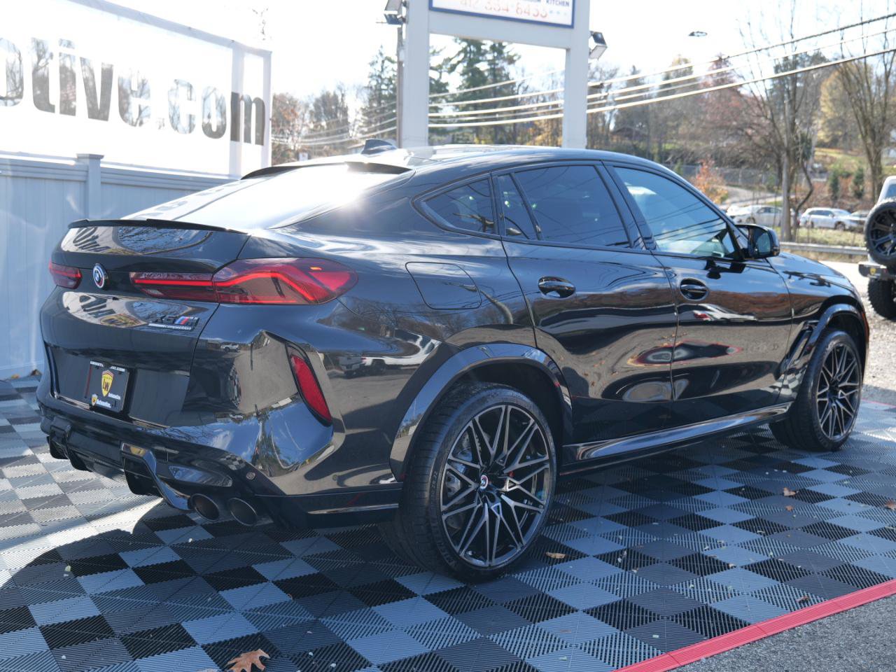 Used 2023 BMW X6 M Competition w/ Competition Package image 70