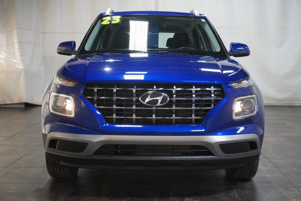 Certified 2023 Hyundai Venue SEL image 10