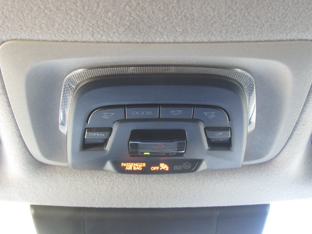 Used 2025 Toyota Corolla Cross XLE w/ Convenience Package AWD/4WD image 24