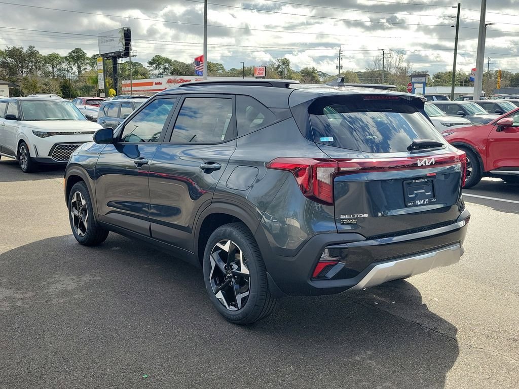 New 2026 Kia Seltos S FWD image 4