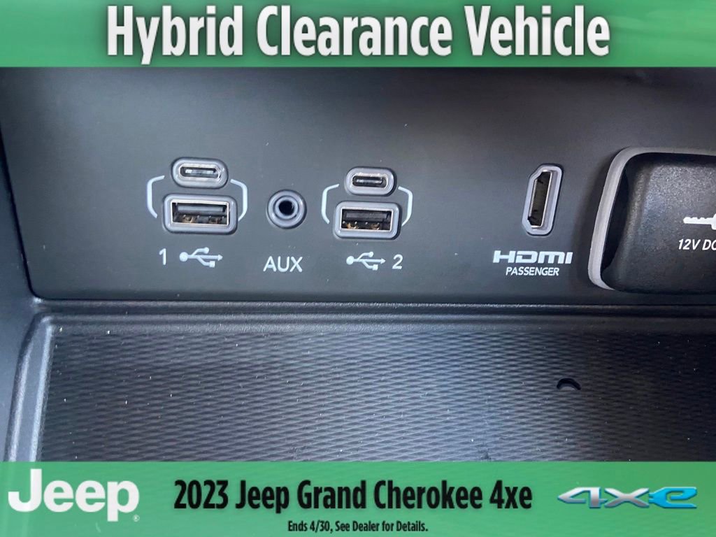 New 2023 Jeep Grand Cherokee Trailhawk w/ Advanced Protech Group II image 34
