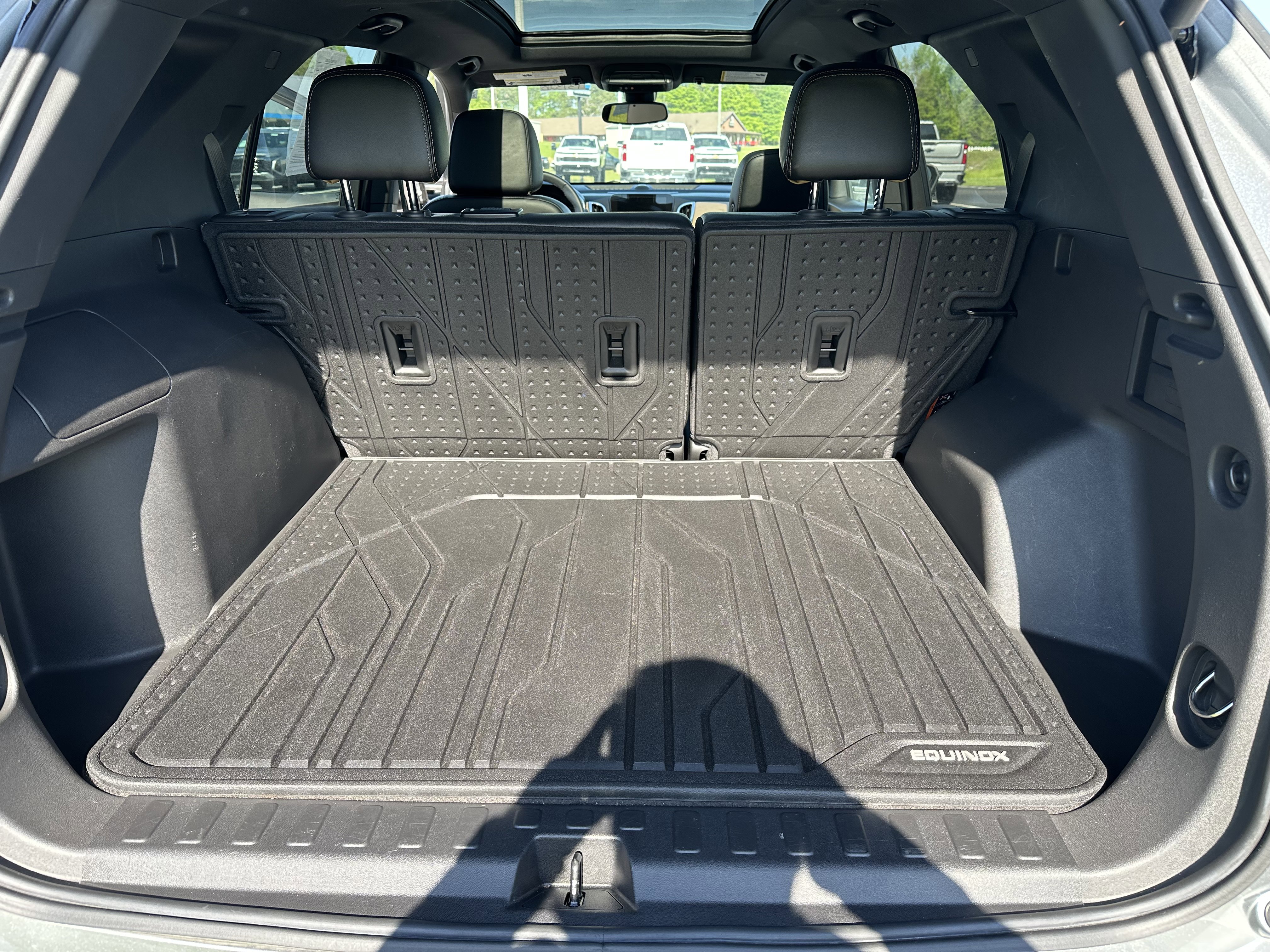 Used 2023 Chevrolet Equinox Premier FWD image 12