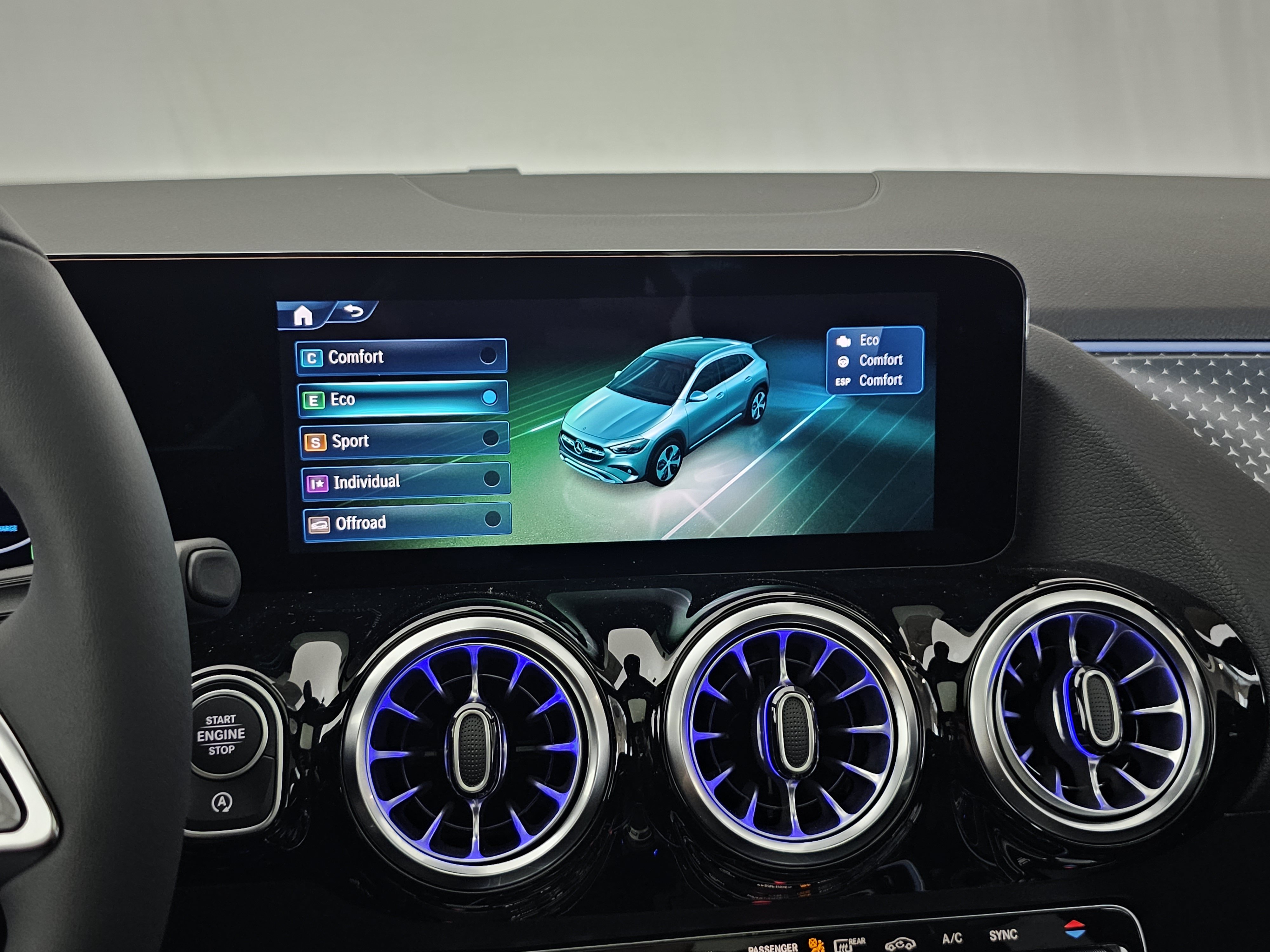 New 2026 Mercedes-Benz GLA 250 4MATIC image 40
