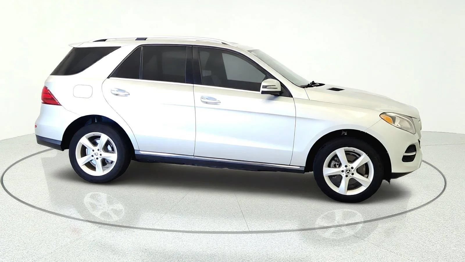 Used 2018 Mercedes-Benz GLE 350 4MATIC image 10
