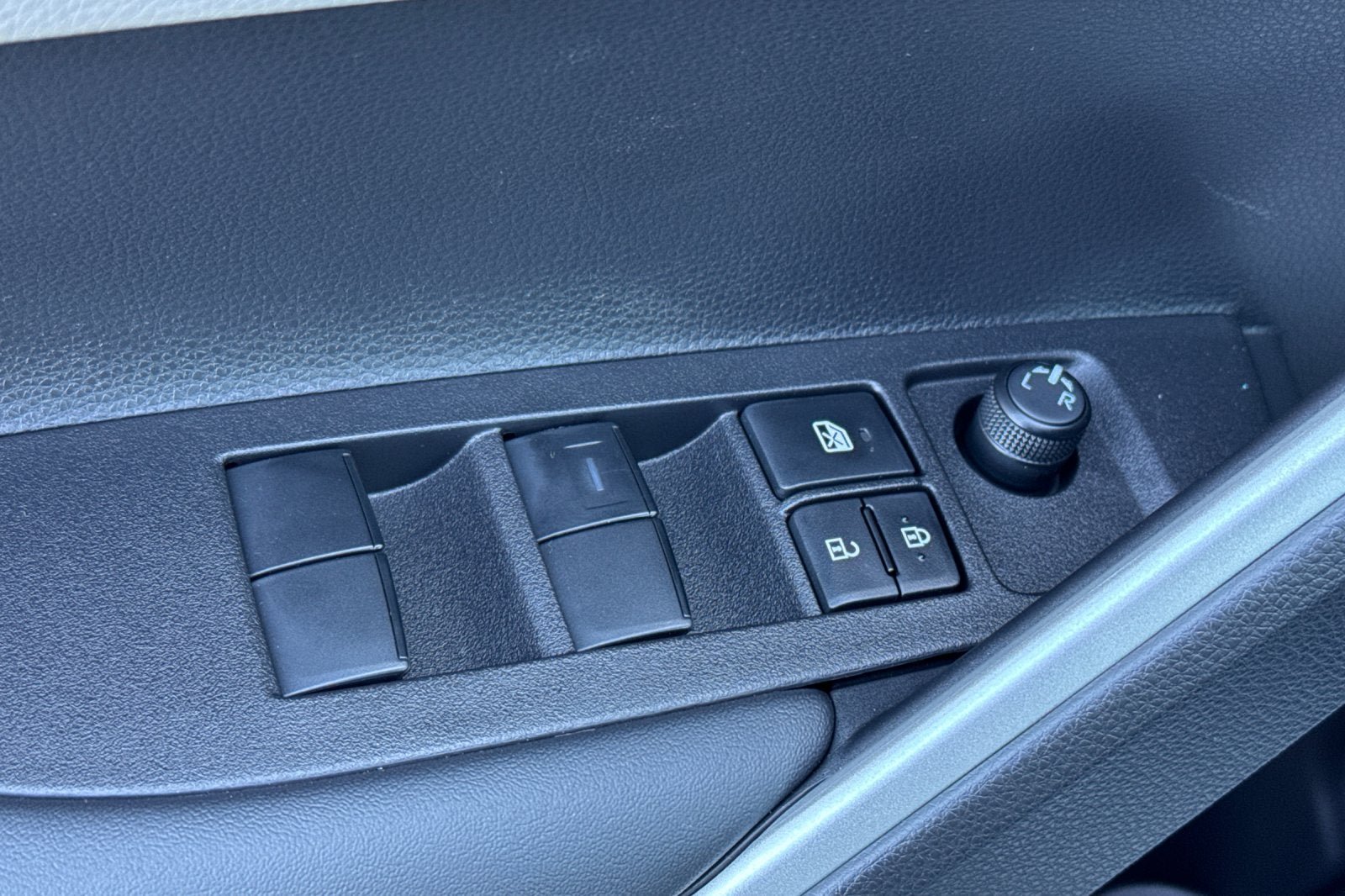 New 2026 Toyota Corolla Cross L FWD image 14