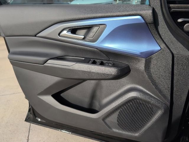 New 2026 Chevrolet Equinox EV LT image 15