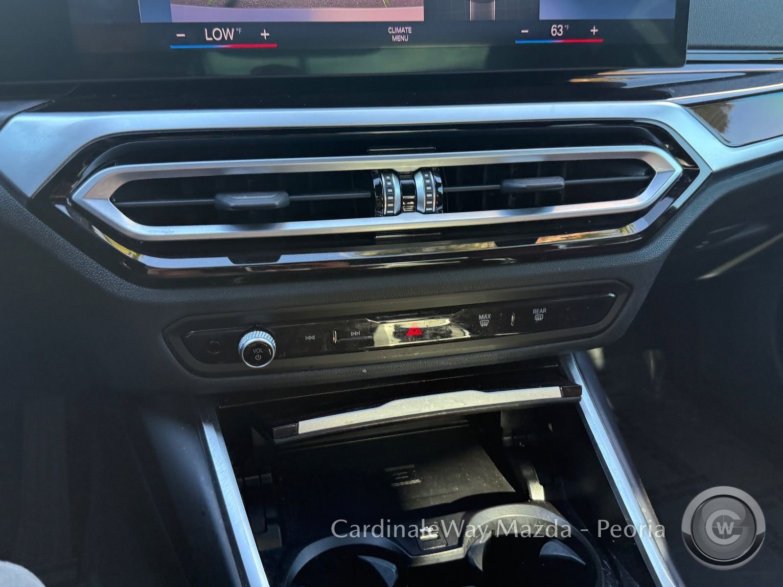 Used 2024 BMW 330i Sedan w/ Convenience Package image 26