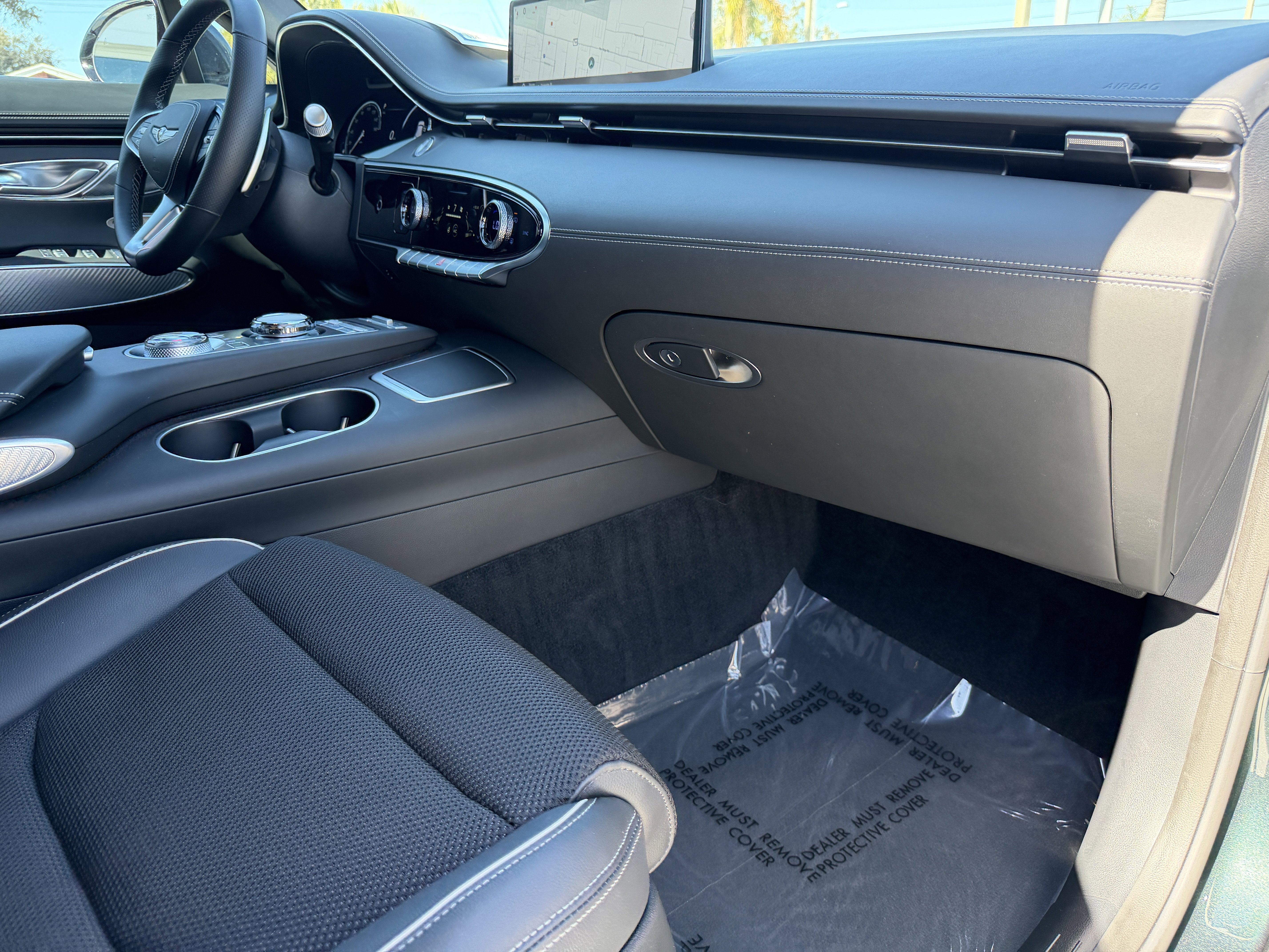 Used 2023 Genesis GV70 2.5T w/ Sport Prestige Package image 10