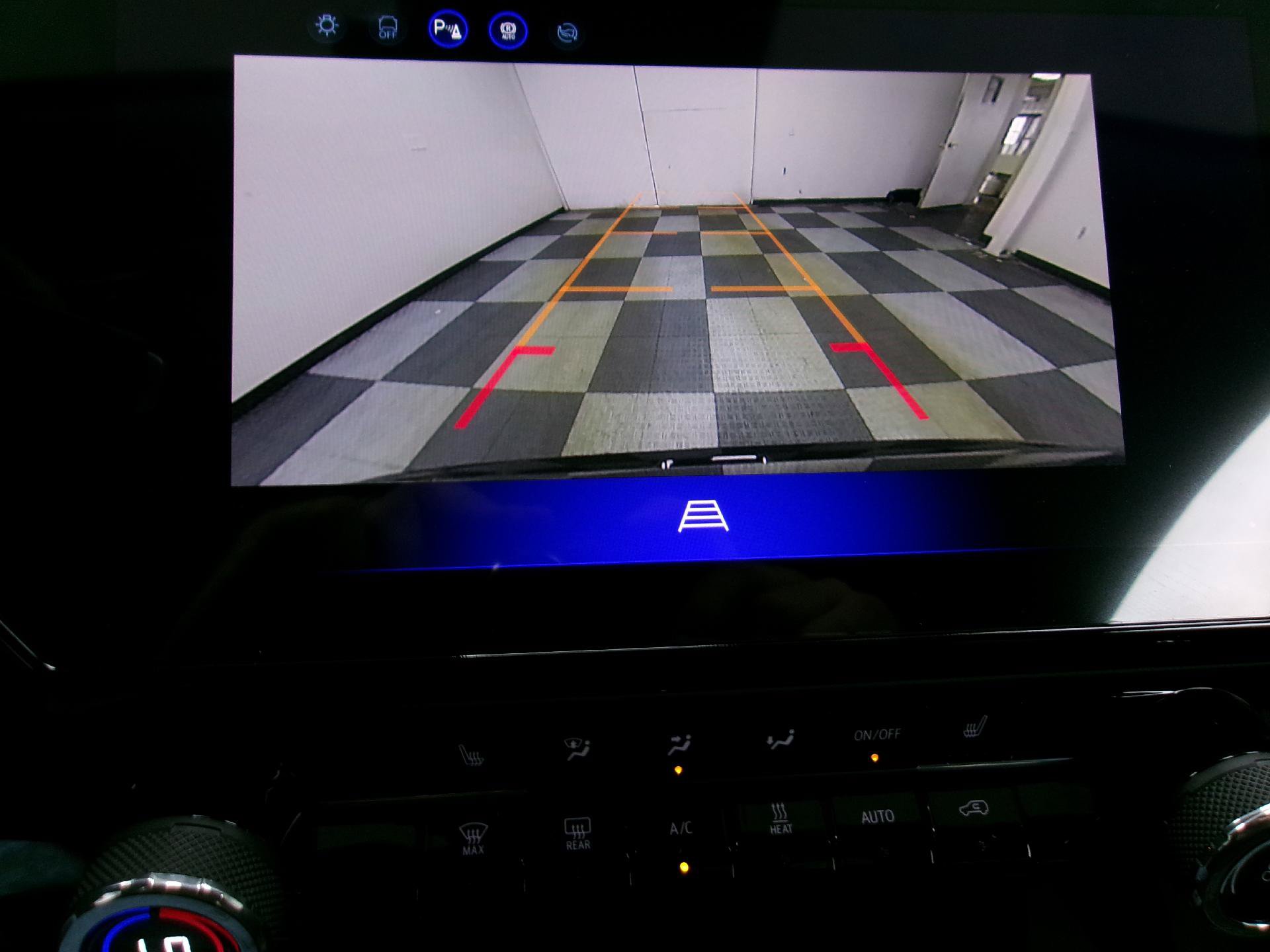 New 2027 Chevrolet Bolt LT w/ Comfort Package FWD image 5