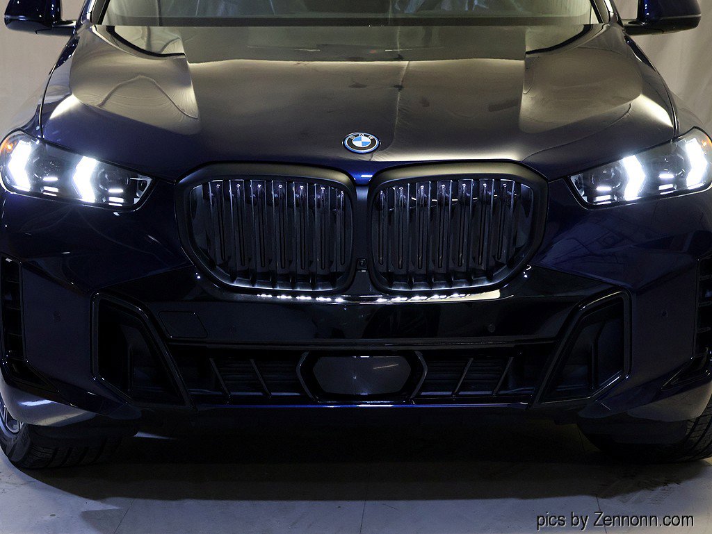 New 2026 BMW X5 xDrive50e w/ M Sport Package AWD/4WD image 6