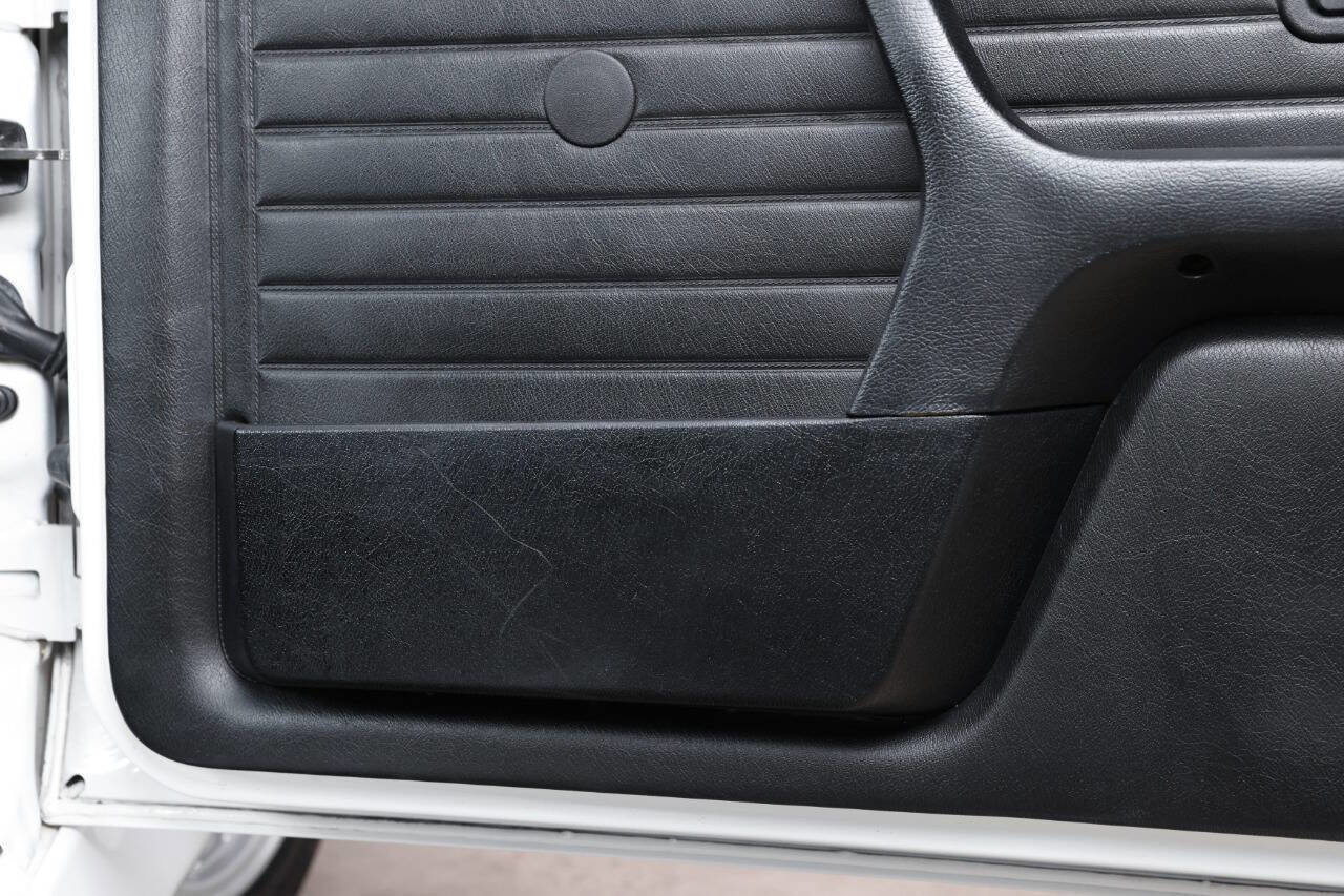 Used 1988 BMW M3 Coupe image 96