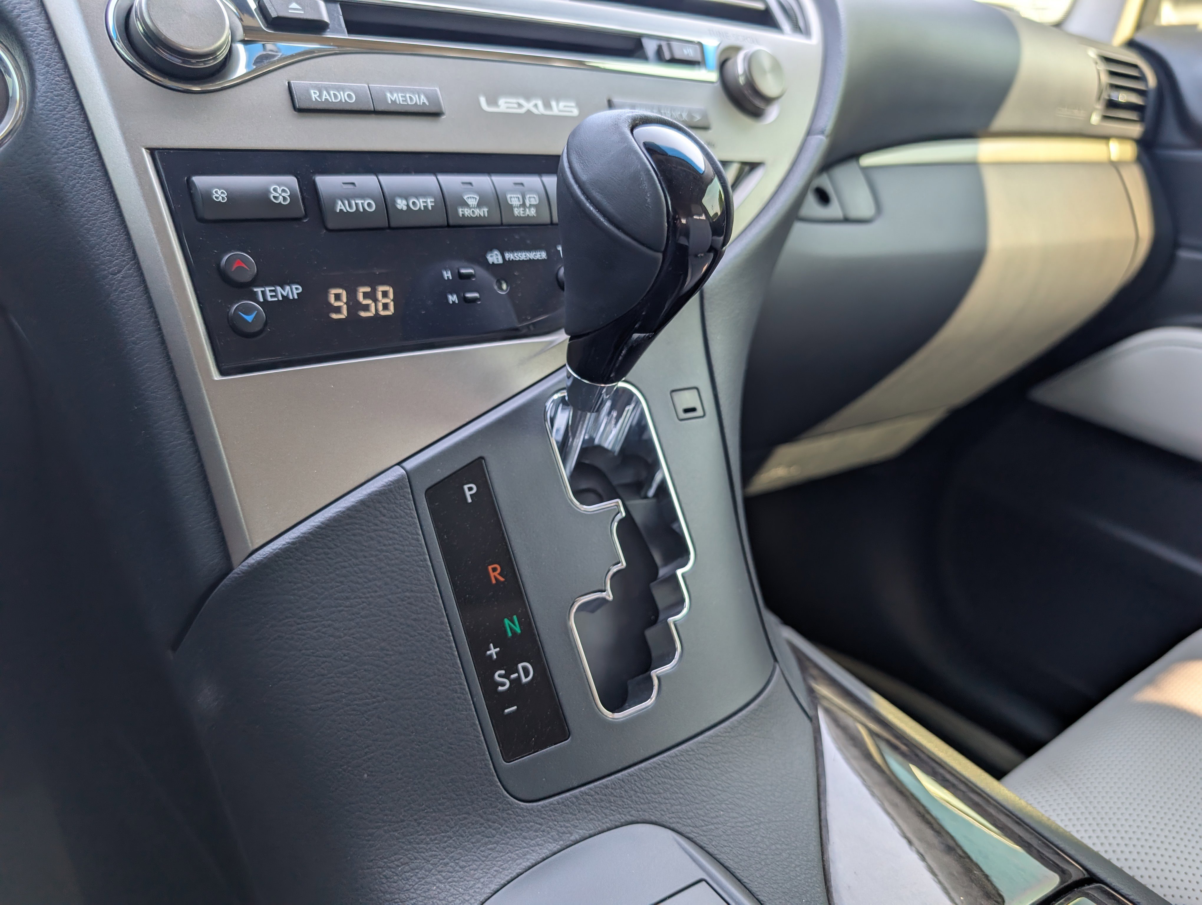 Used 2015 Lexus RX 350 FWD image 21