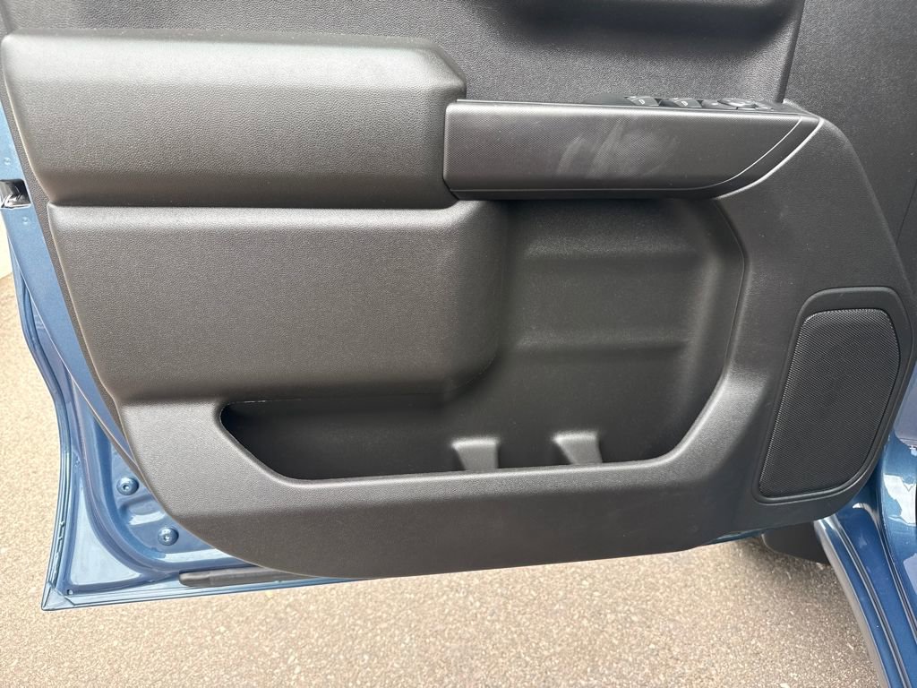 Used 2024 Chevrolet Silverado 1500 Custom Trail Boss w/ LPO, Dark Essentials Package image 10