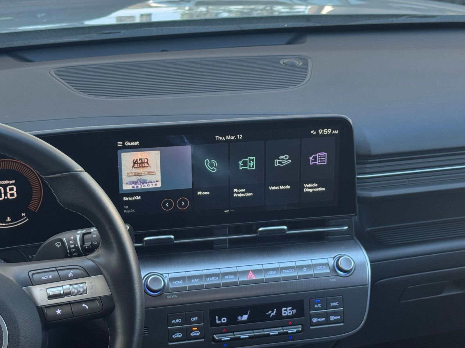 Used 2025 Hyundai Kona SEL image 17