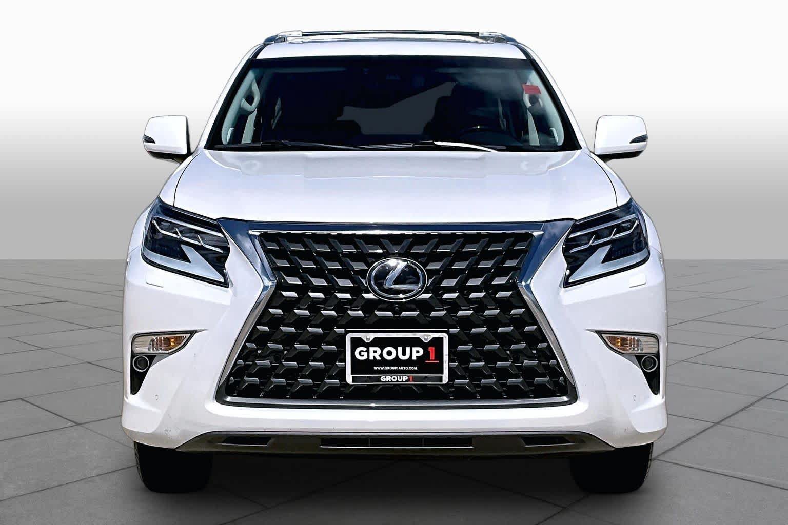 Used 2023 Lexus GX 460 Luxury w/ Accessory Package AWD/4WD image 4