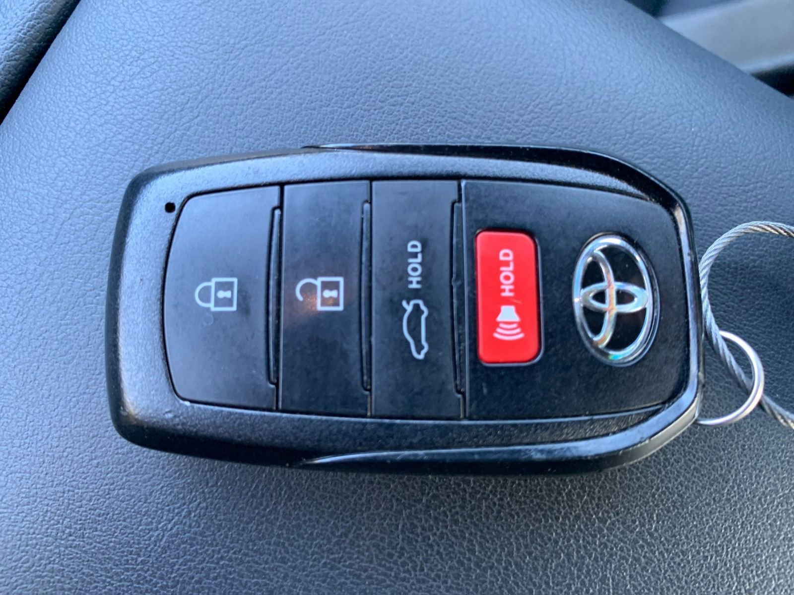 Used 2025 Toyota Crown XLE image 22