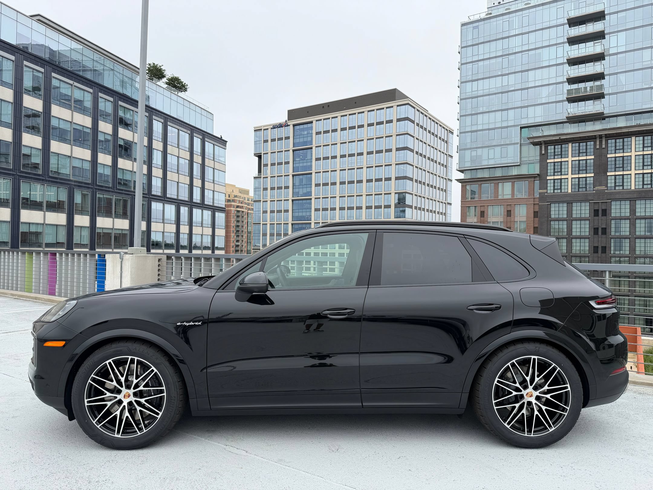 New 2026 Porsche Cayenne E-Hybrid AWD/4WD image 2