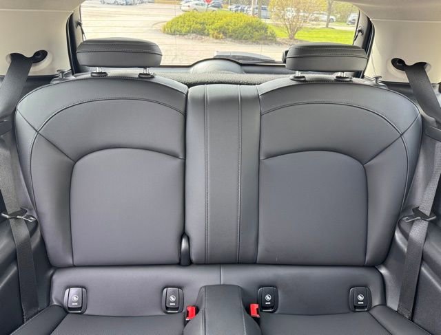 Certified 2024 MINI Cooper 2-Door Hardtop FWD image 27
