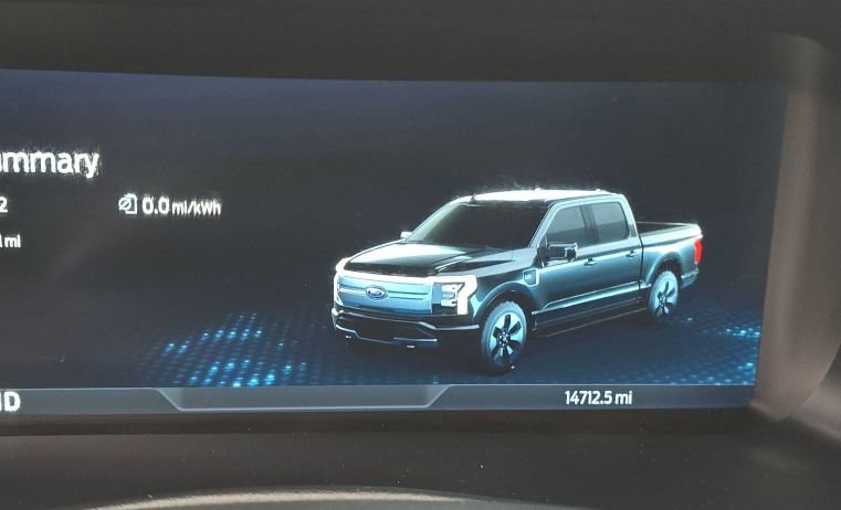 Used 2024 Ford F150 Lightning Flash AWD/4WD image 4