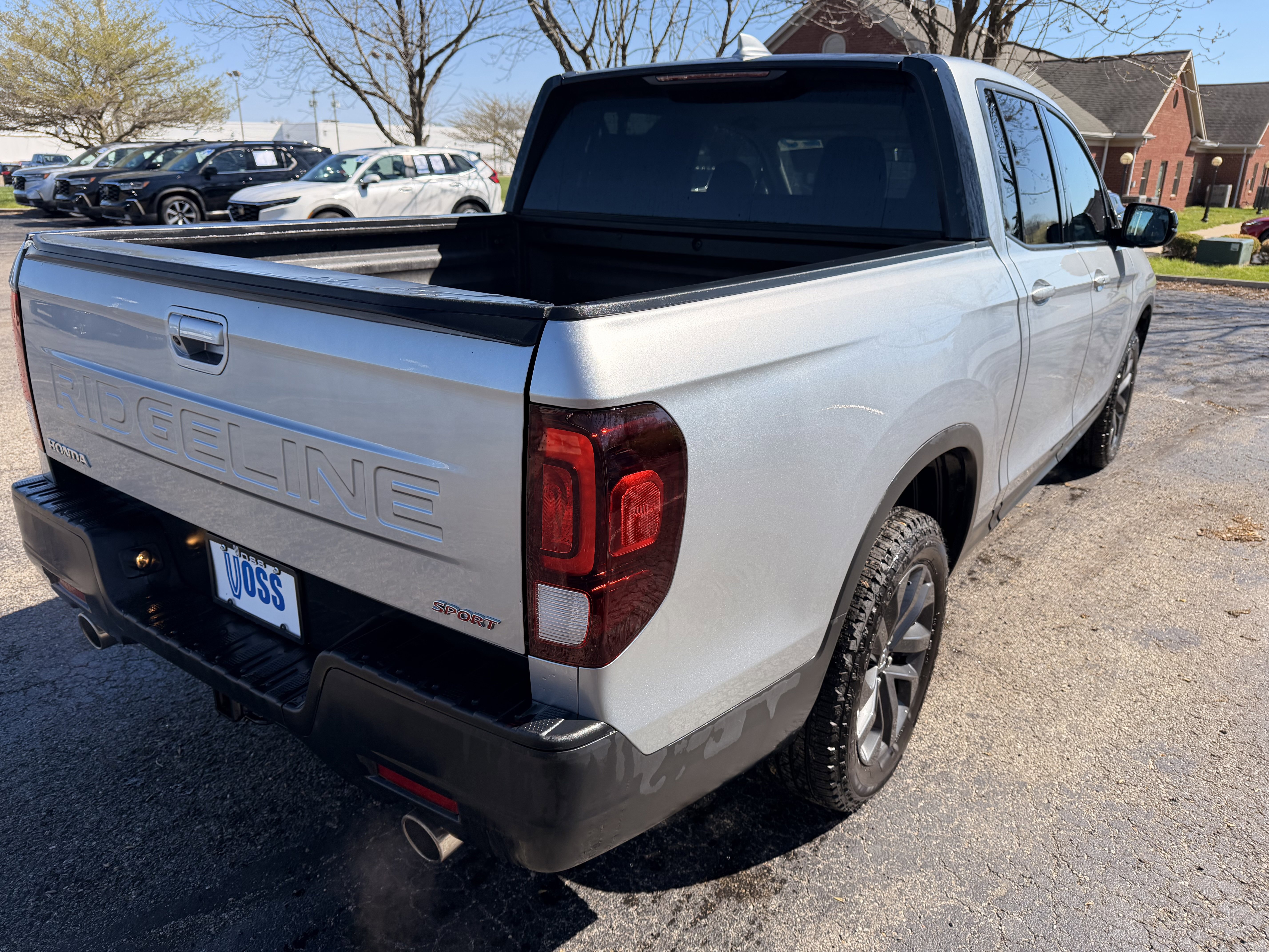 Used 2025 Honda Ridgeline Sport image 3
